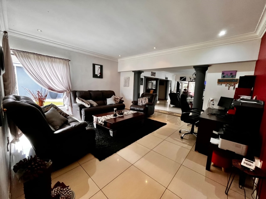 4 Bedroom Property for Sale in Buffelsfontein A H North West